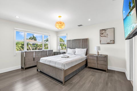 Tiny photo for 4921 NE 28TH Avenue, Lighthouse Point, FL 33064 (MLS # B26063573)
