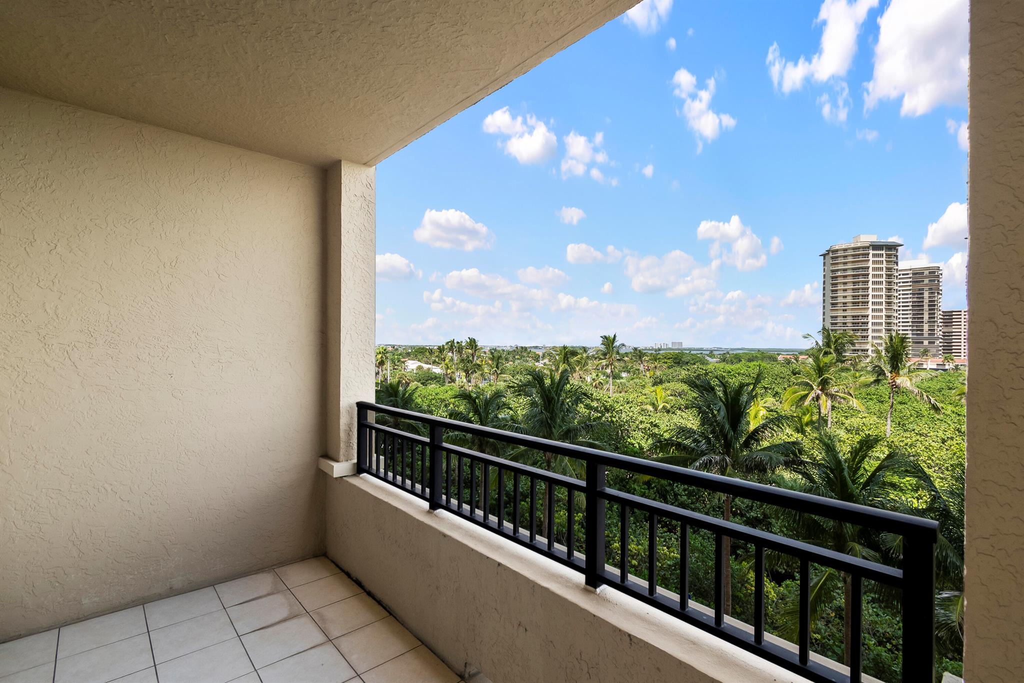 RESORT AT SINGER ISLAND R - Residential Lease