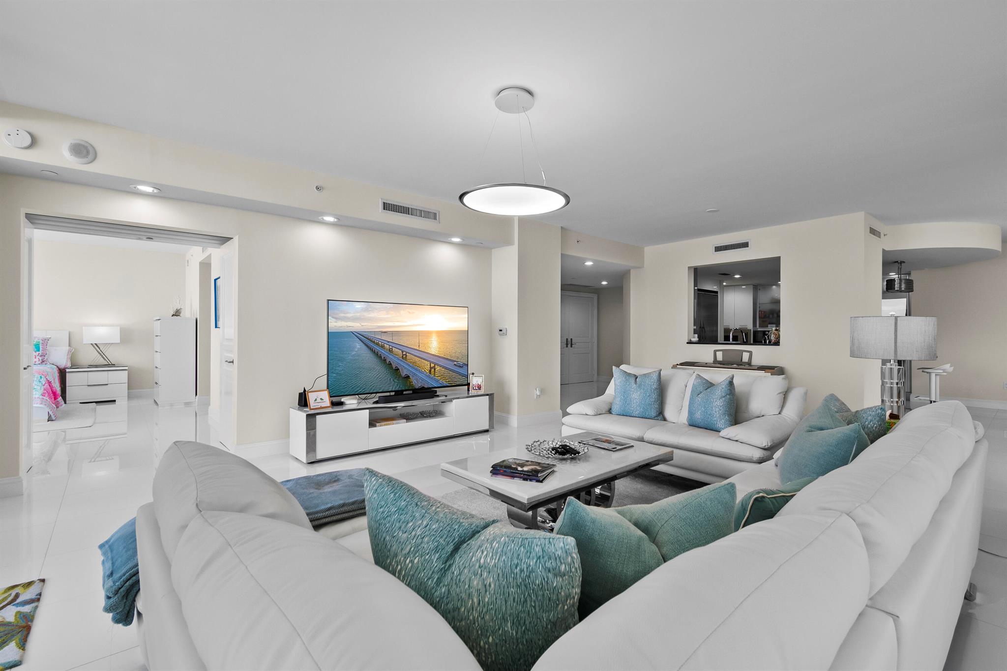 RESORT AT SINGER ISLAND R - Residential Lease