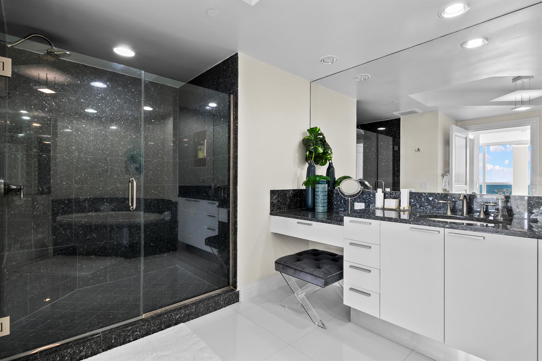 RESORT AT SINGER ISLAND R - Residential Lease