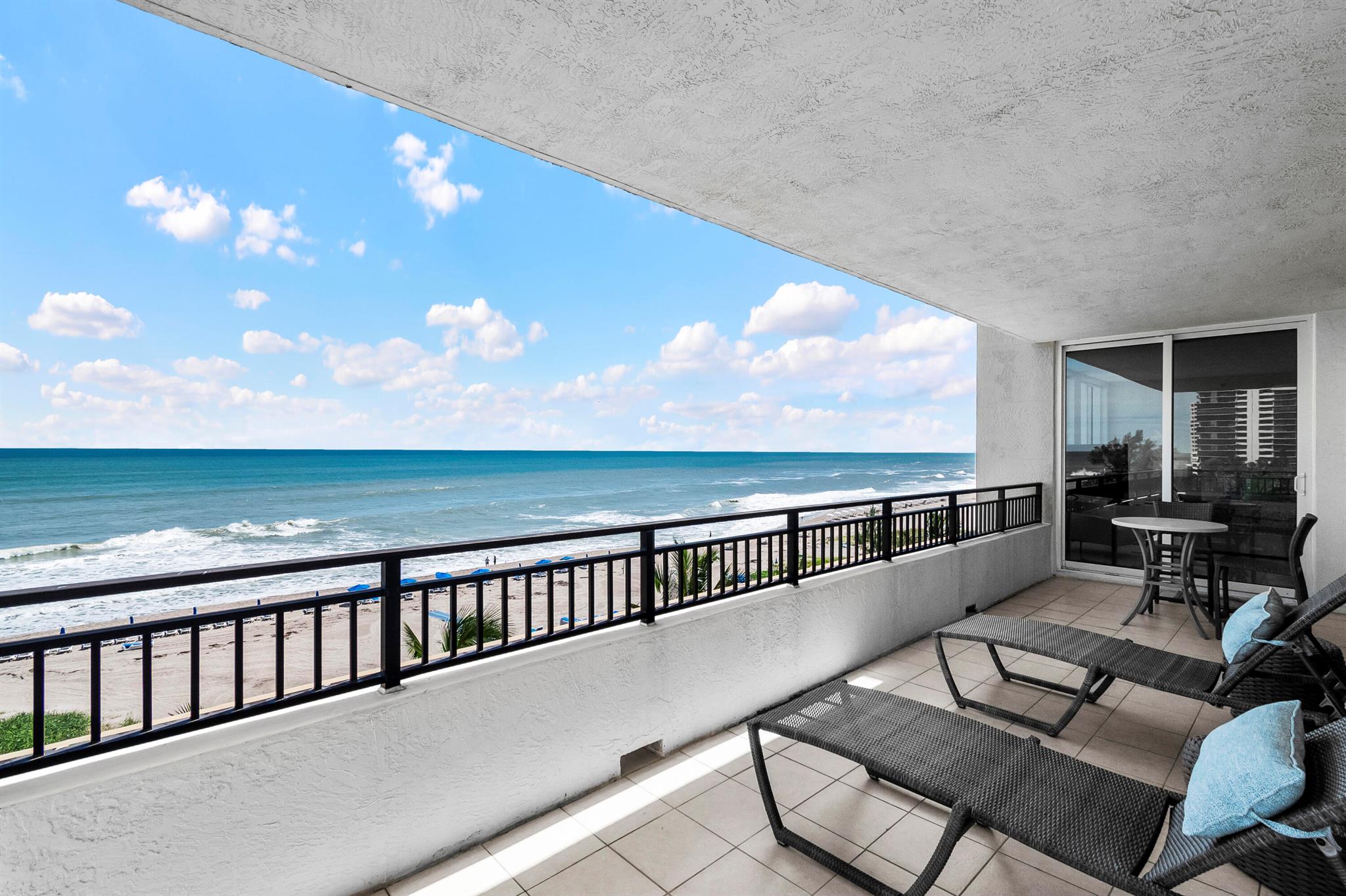 RESORT AT SINGER ISLAND R - Residential Lease