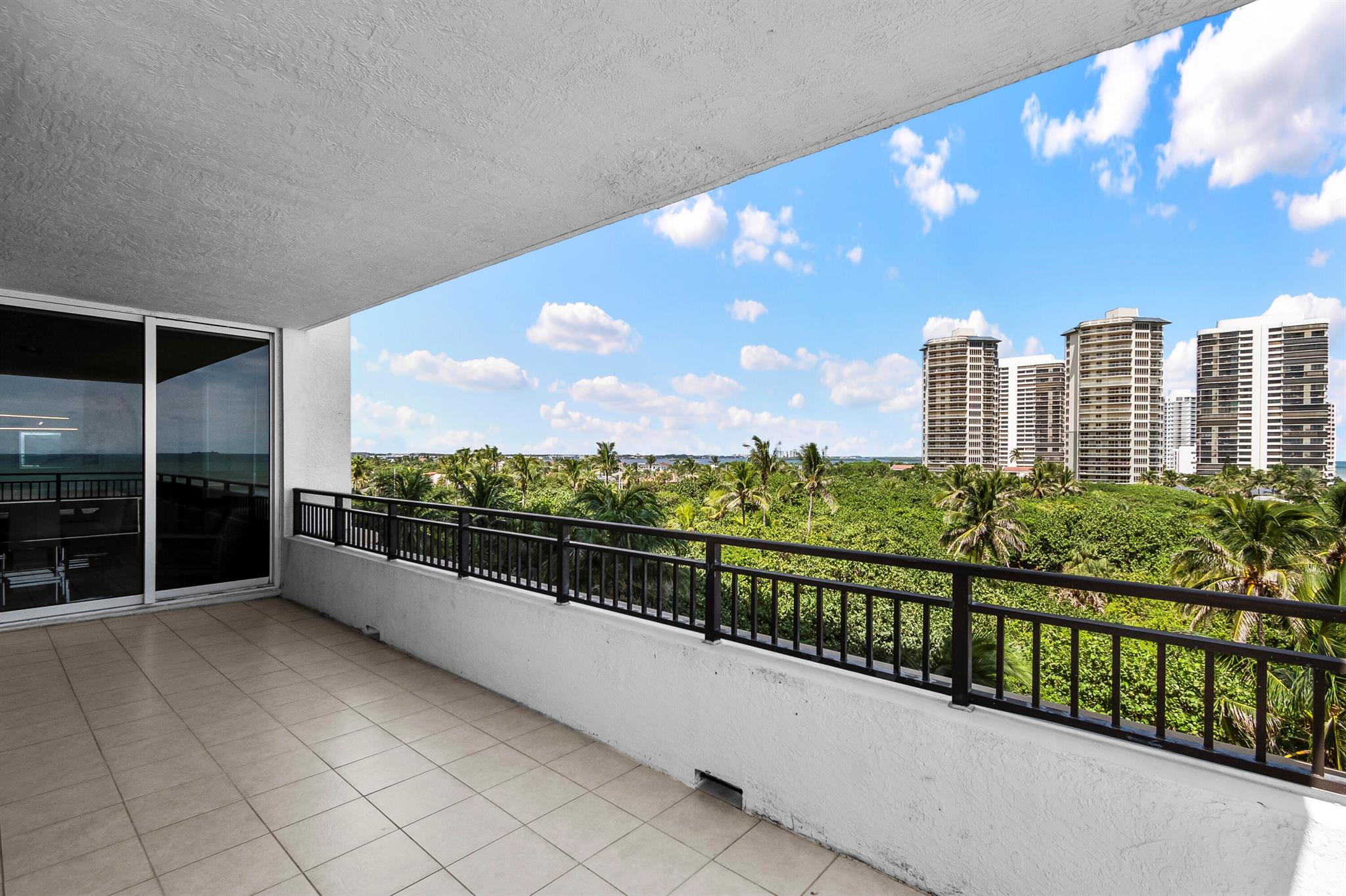 RESORT AT SINGER ISLAND R - Residential Lease