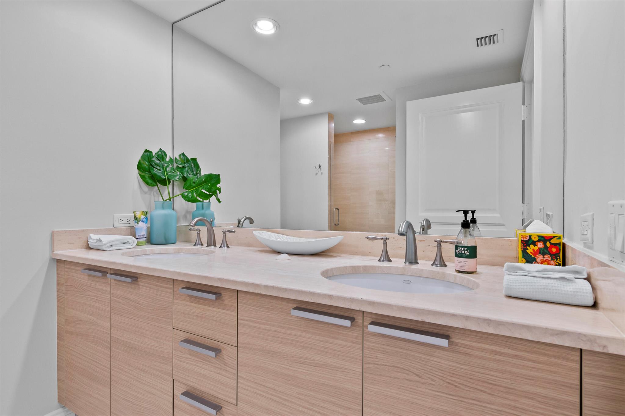RESORT AT SINGER ISLAND R - Residential Lease