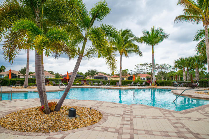 CASTLE PINES CONDOMINIUM - Residential Lease