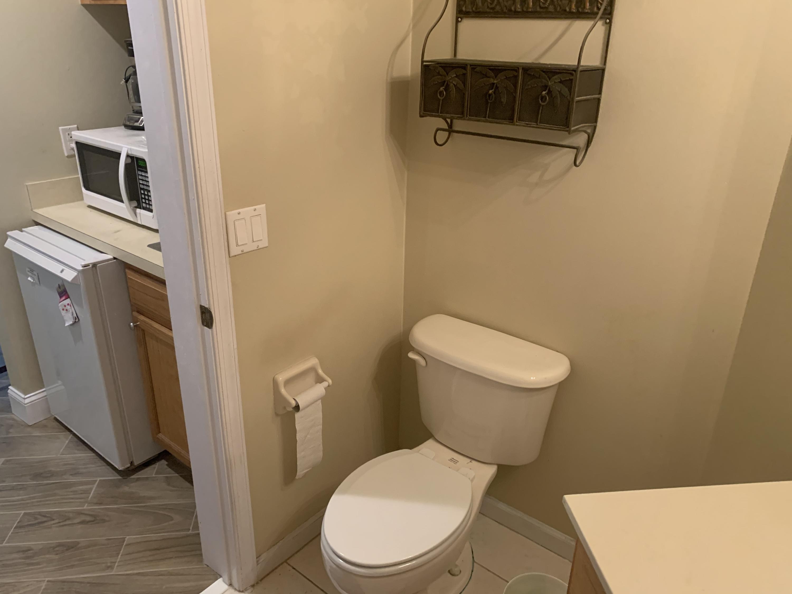 CASTLE PINES CONDOMINIUM - Residential Lease