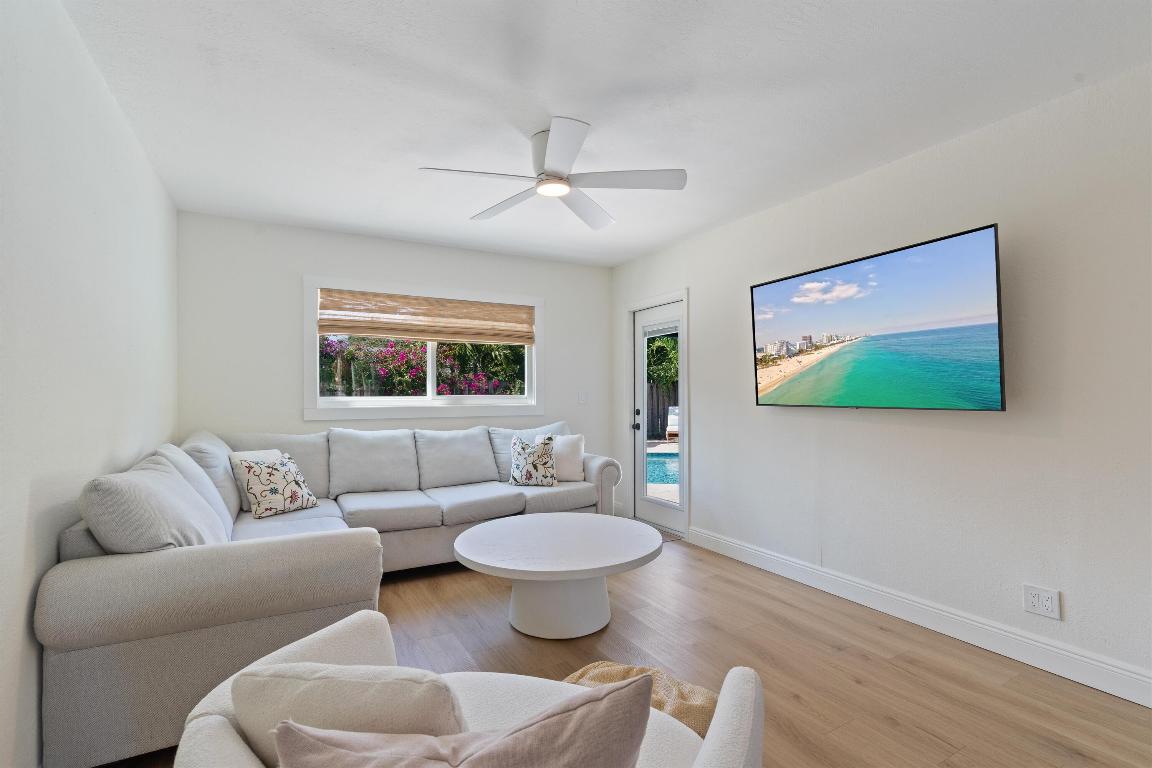 DEER-POMP ESTATES - Residential Lease