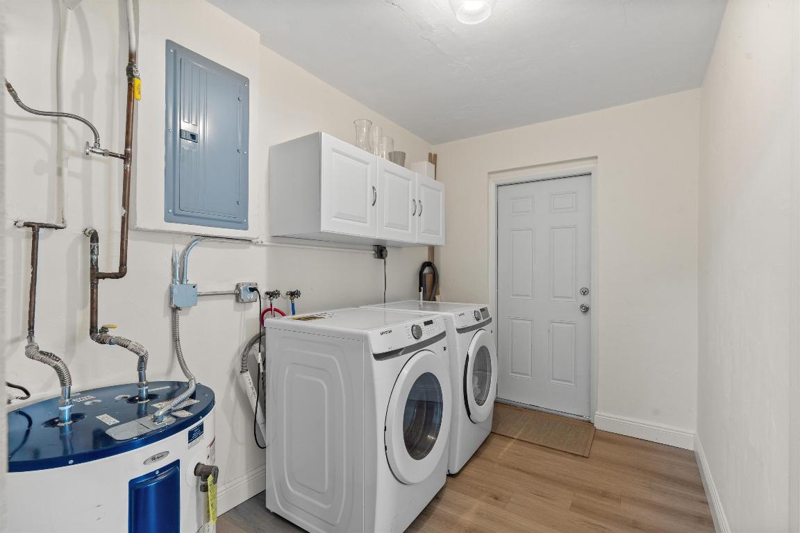 DEER-POMP ESTATES - Residential Lease