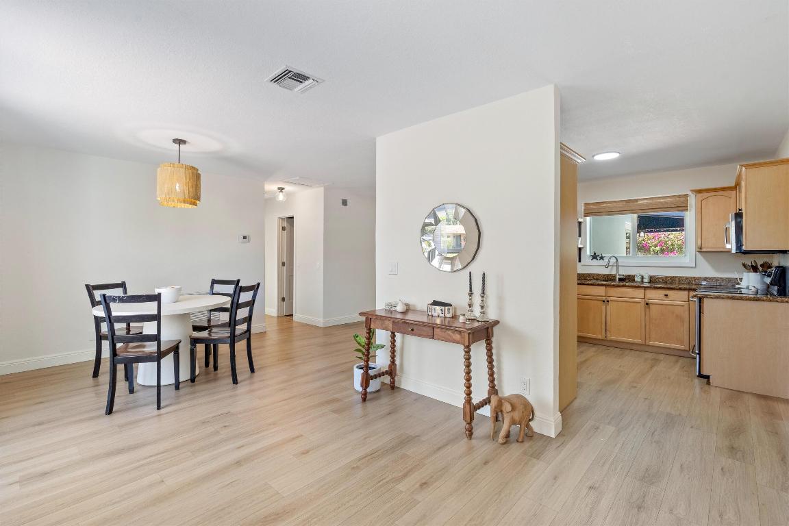 DEER-POMP ESTATES - Residential Lease