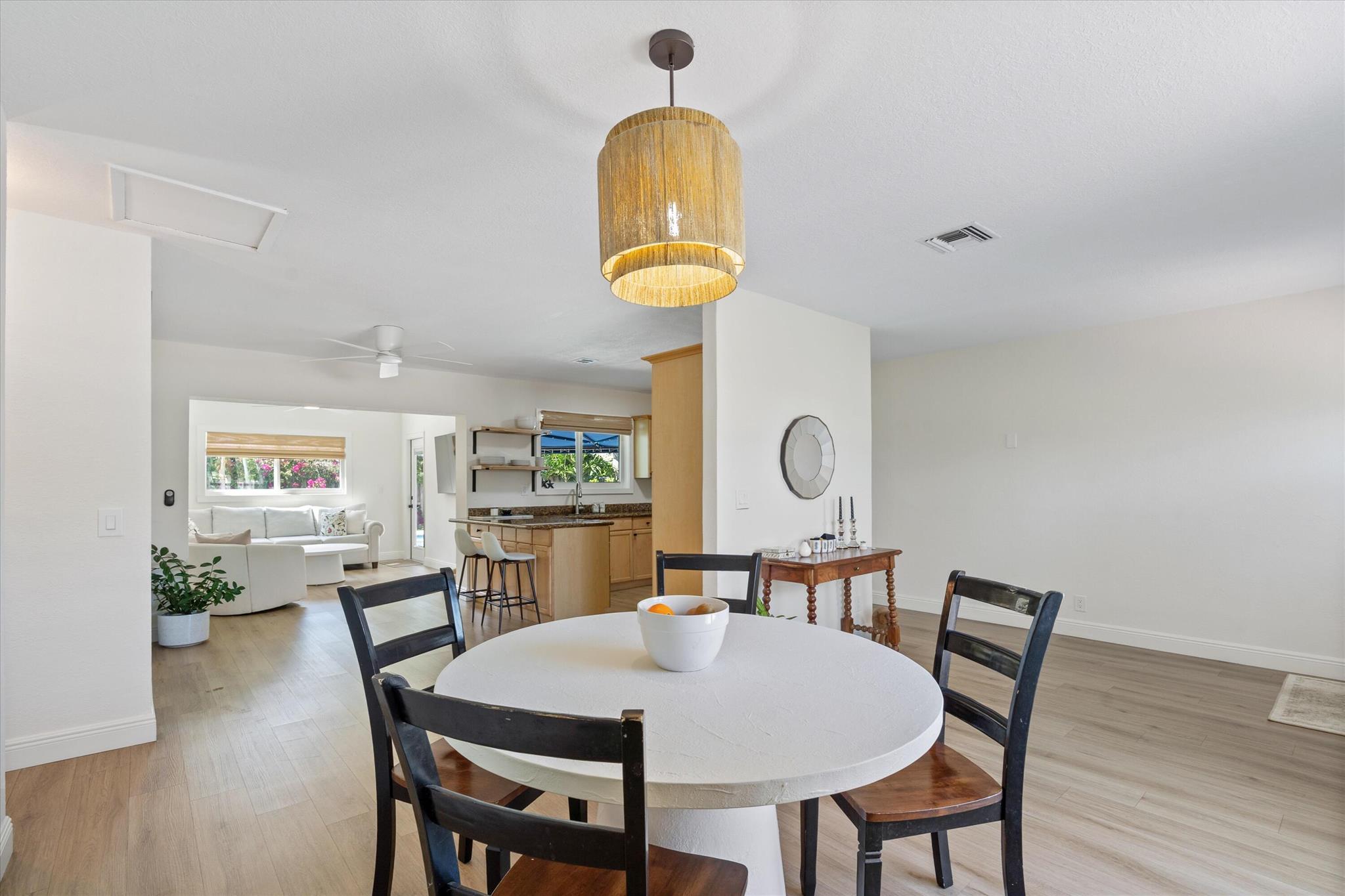 DEER-POMP ESTATES - Residential Lease