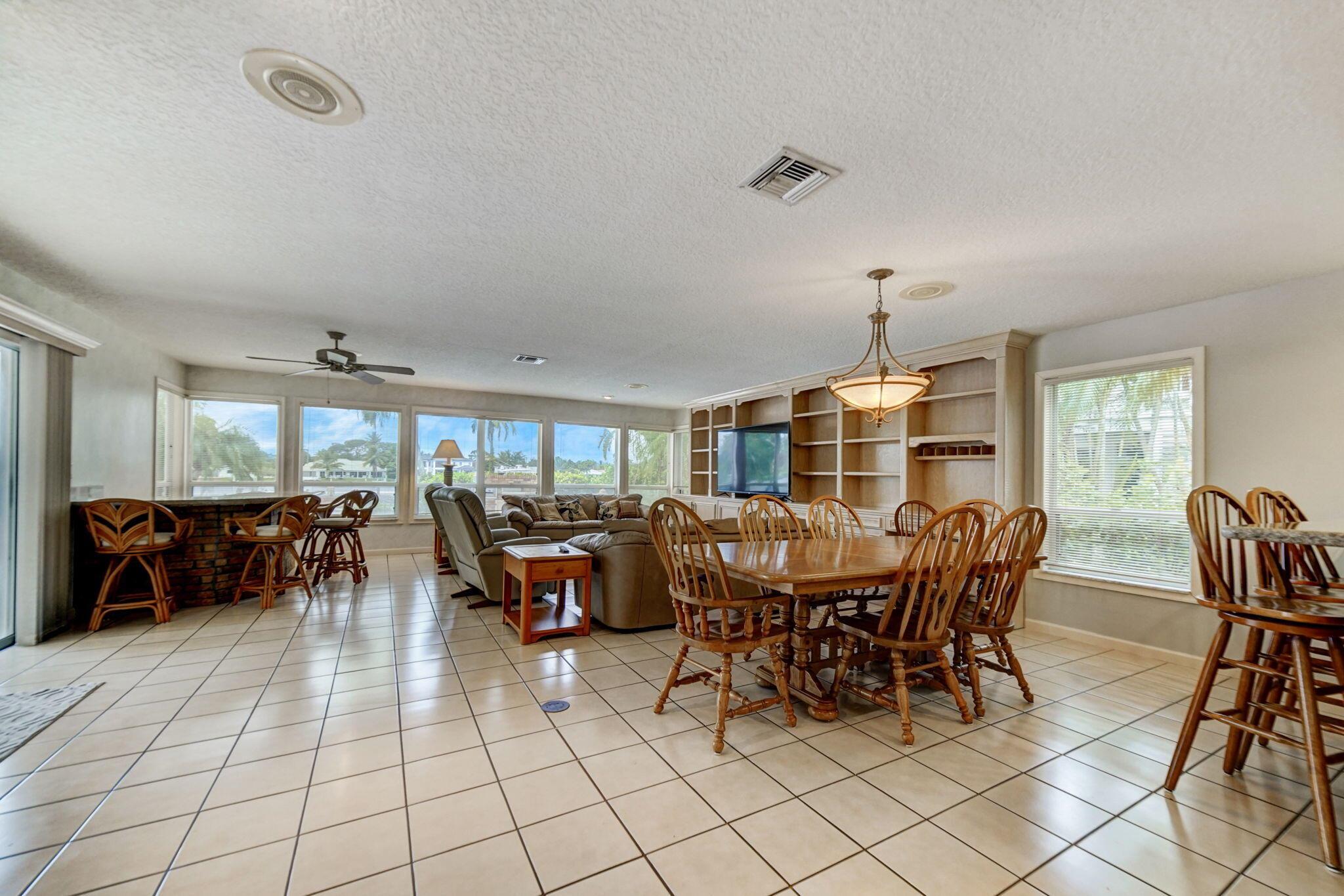RIVER RIDGE (TEQUESTA) - Residential