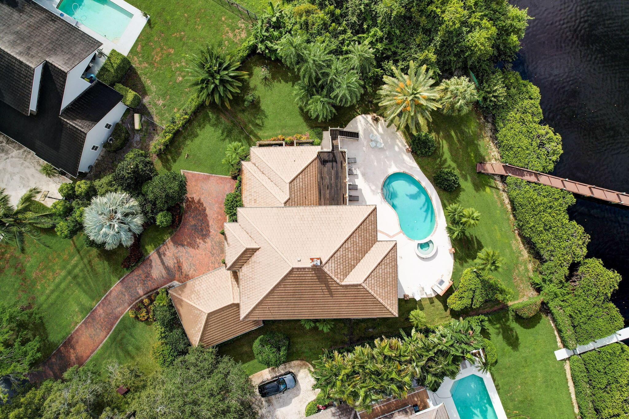 RIVER RIDGE (TEQUESTA) - Residential