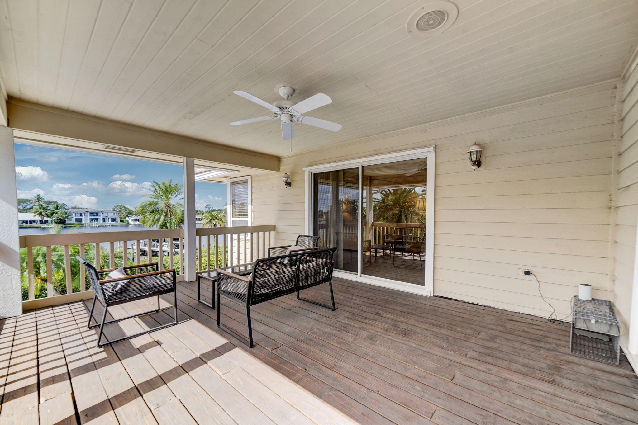 RIVER RIDGE (TEQUESTA) - Residential