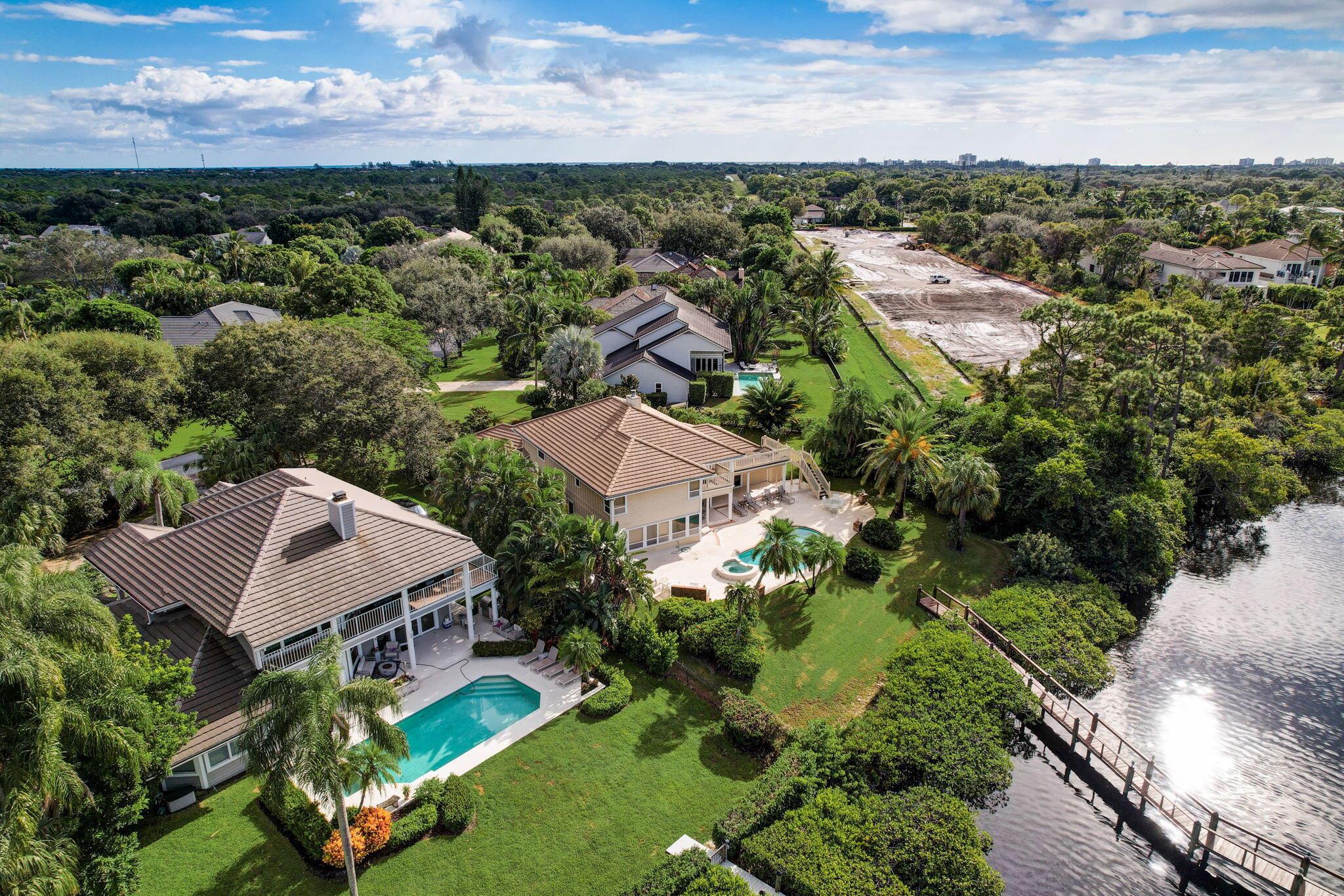 RIVER RIDGE (TEQUESTA) - Residential