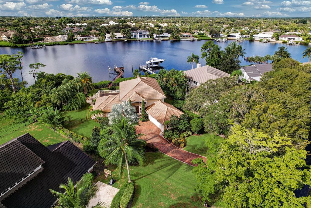 Photo of 18761 SE River Ridge Road, Jupiter, FL 33469 (MLS # R10930819)