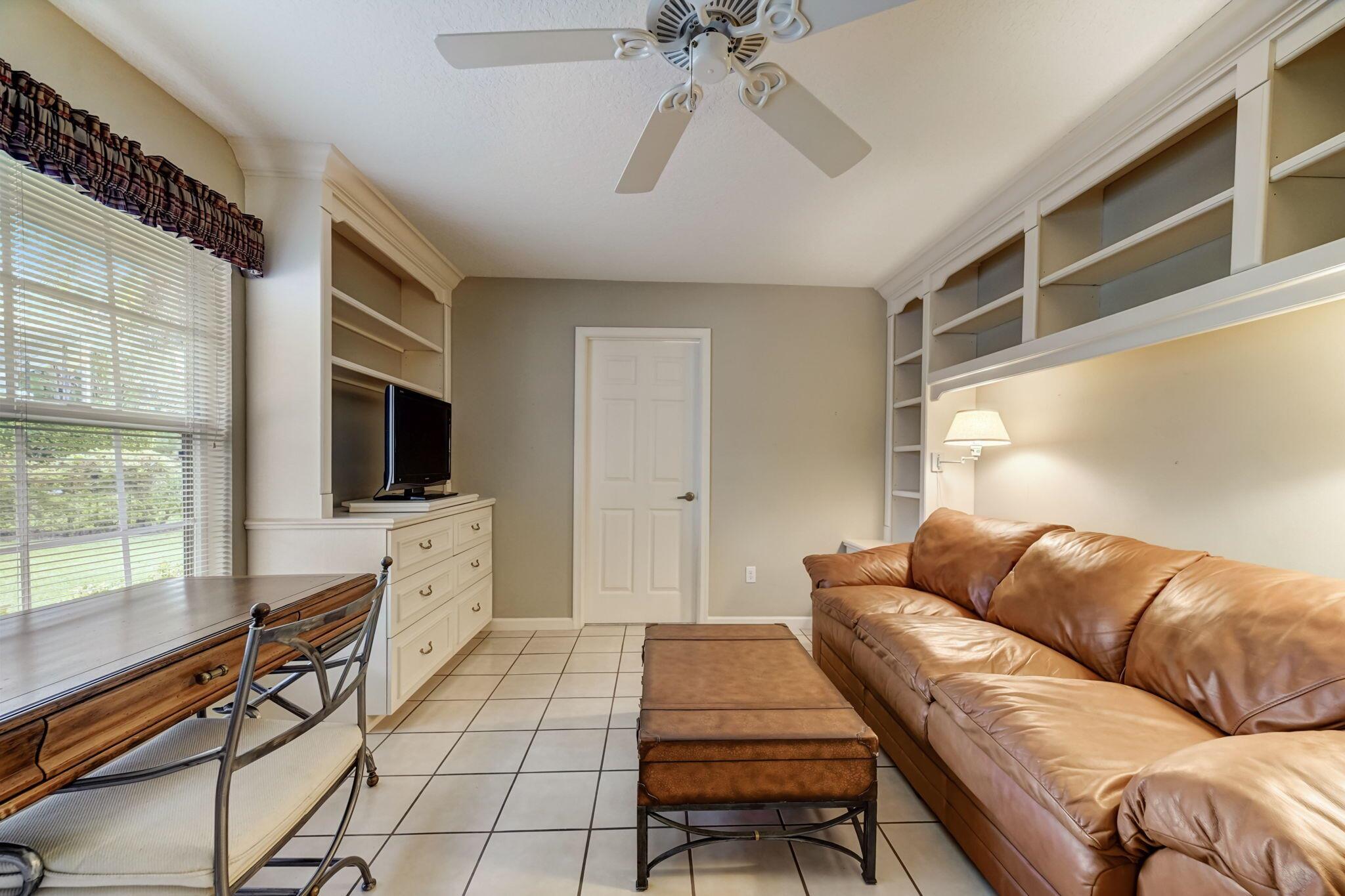 RIVER RIDGE (TEQUESTA) - Residential