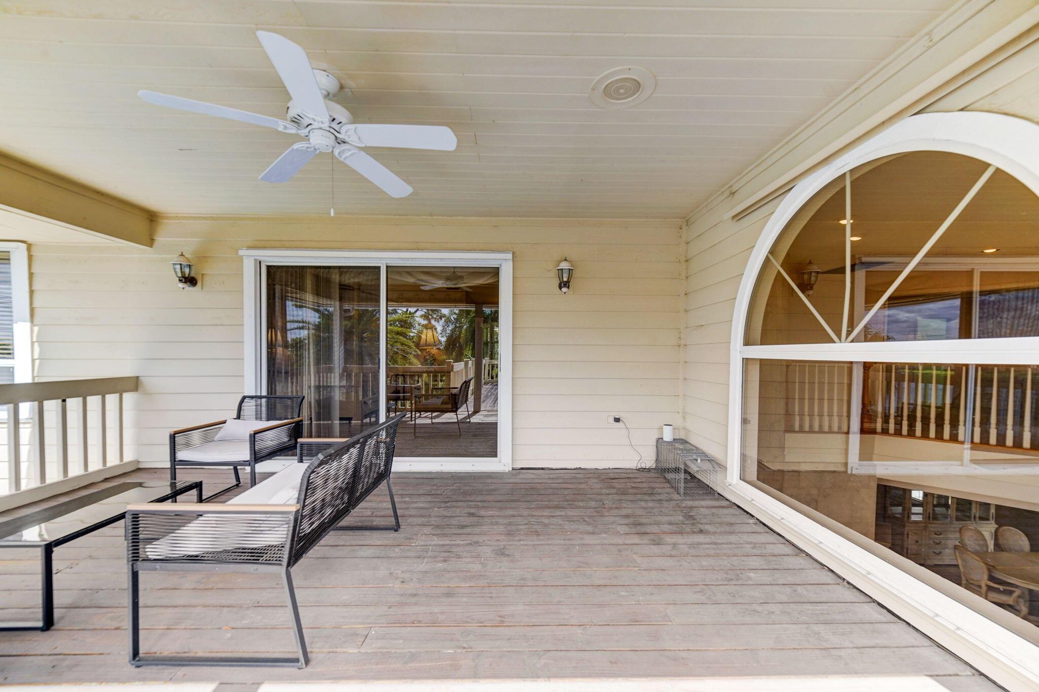 RIVER RIDGE (TEQUESTA) - Residential