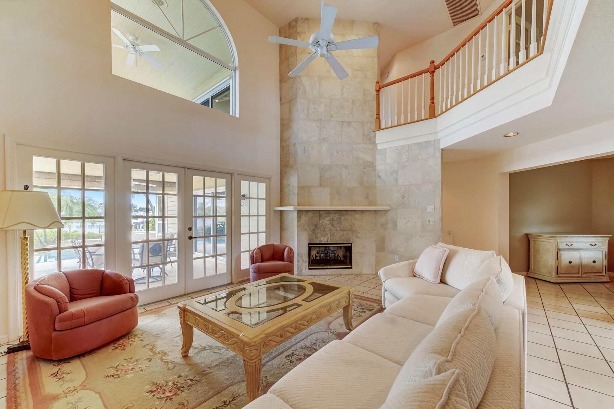 RIVER RIDGE (TEQUESTA) - Residential