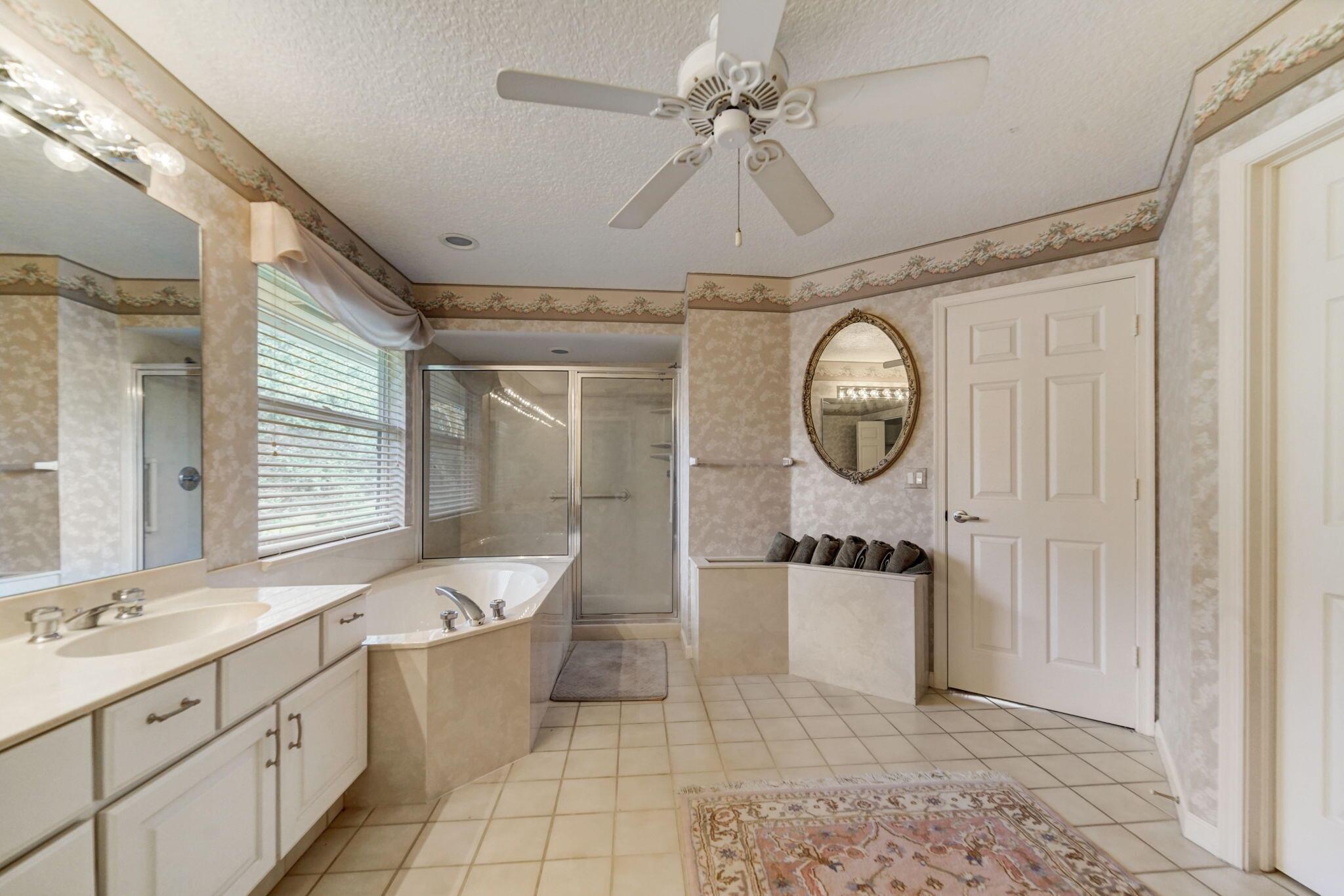 RIVER RIDGE (TEQUESTA) - Residential