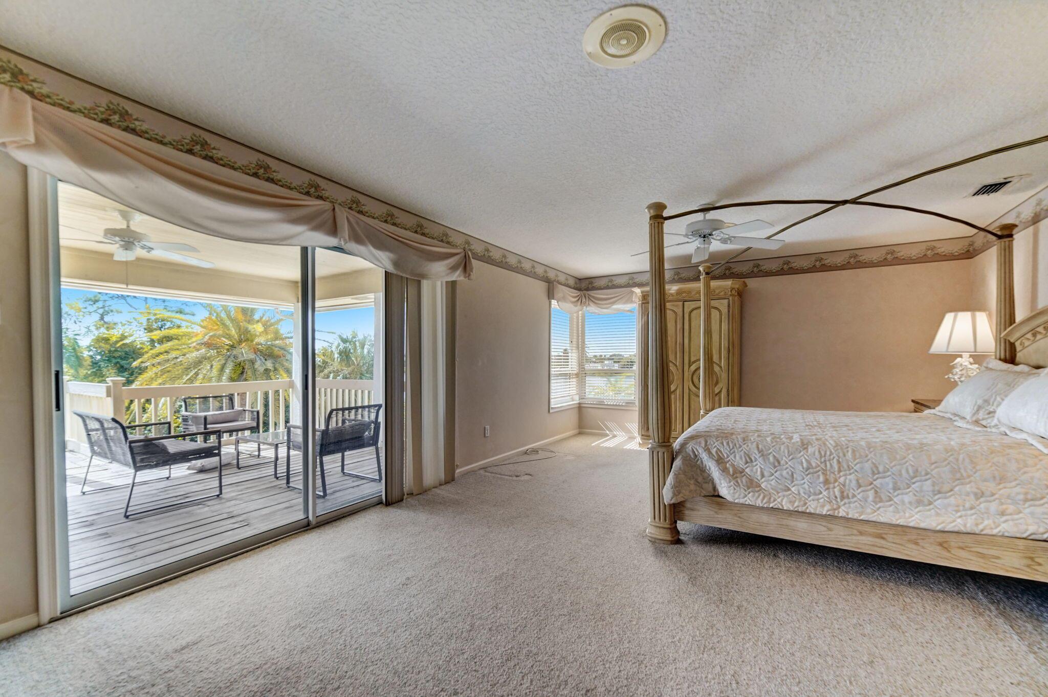 RIVER RIDGE (TEQUESTA) - Residential