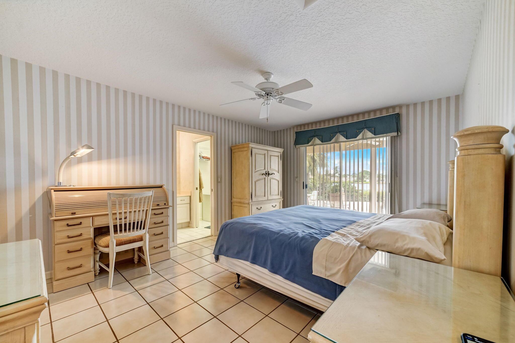 RIVER RIDGE (TEQUESTA) - Residential