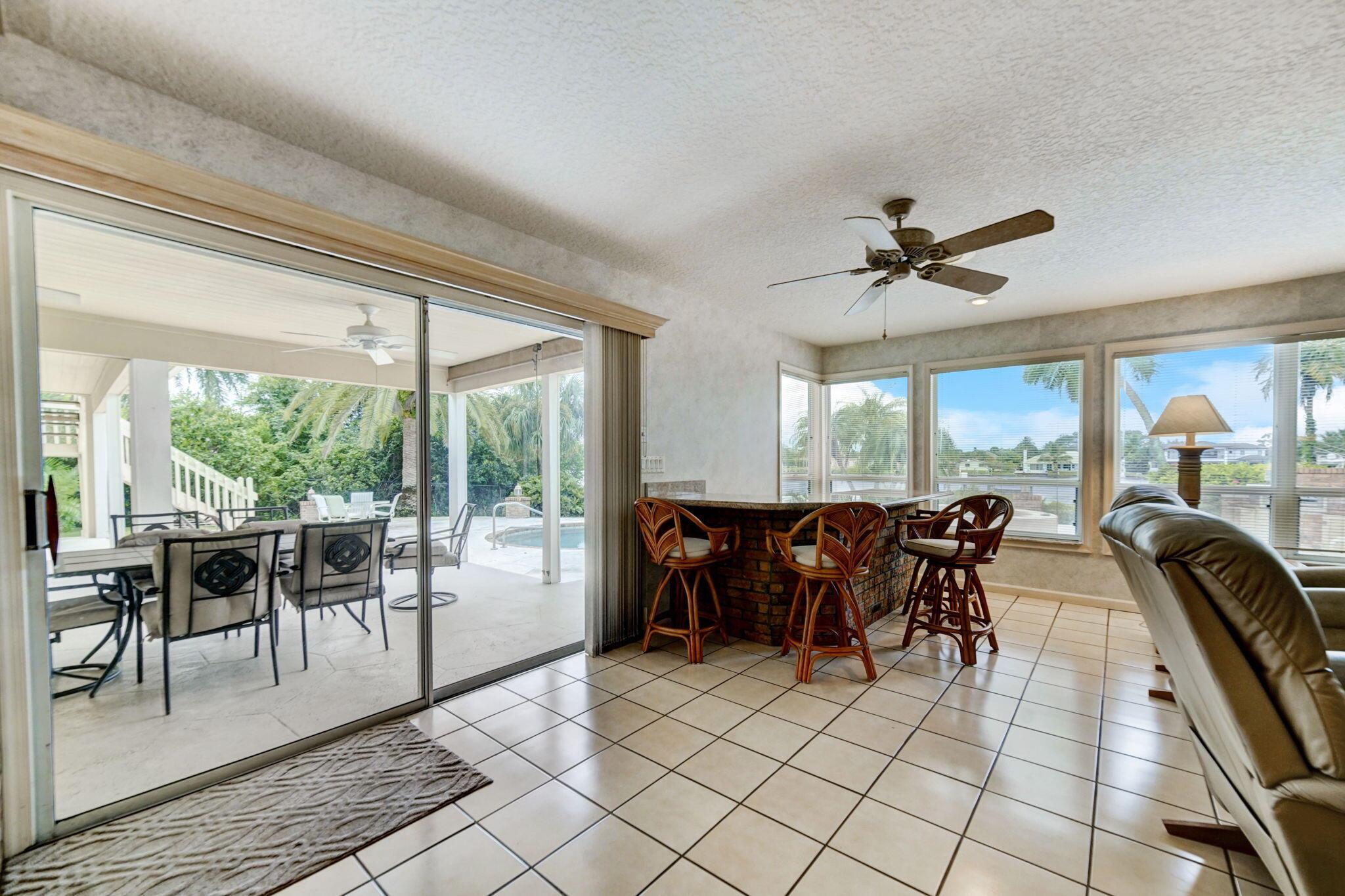 RIVER RIDGE (TEQUESTA) - Residential