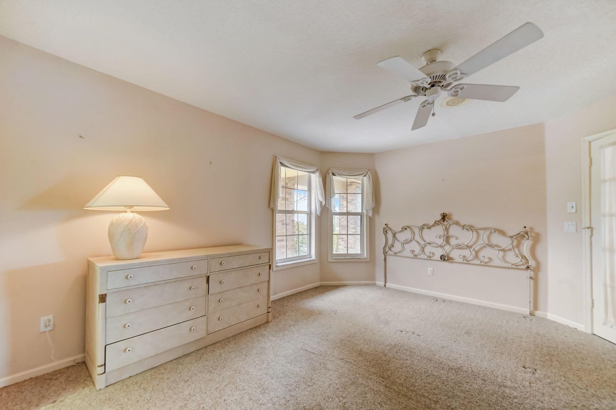 RIVER RIDGE (TEQUESTA) - Residential