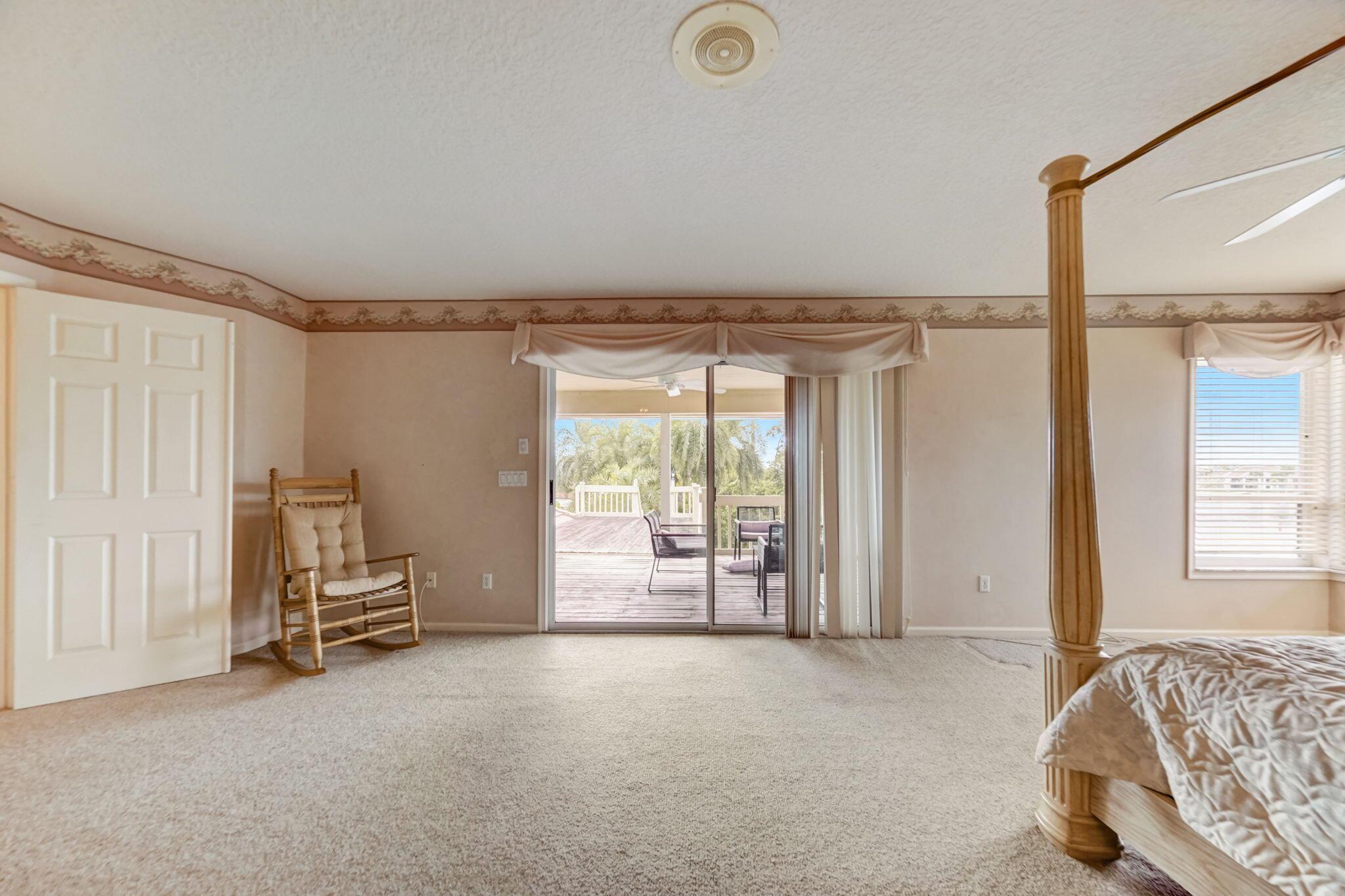 RIVER RIDGE (TEQUESTA) - Residential