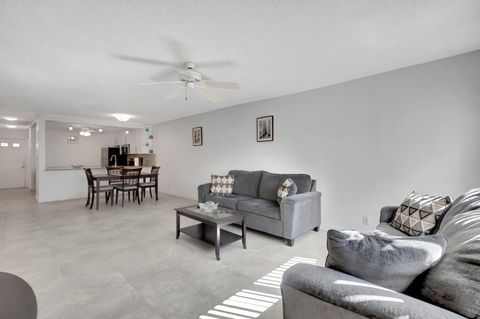 9110 Fairbanks Ln 5 Boca Raton FL 33496