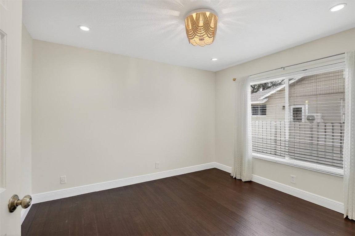 PLANTATION ACRES - Residential