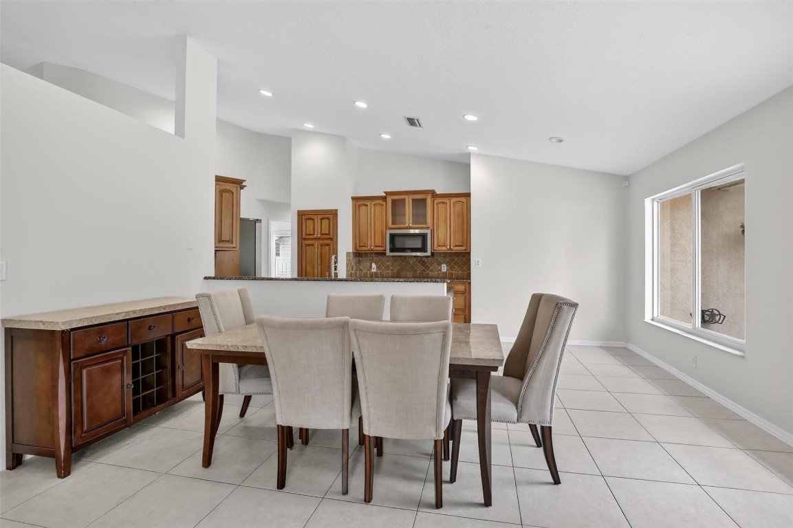 PLANTATION ACRES - Residential