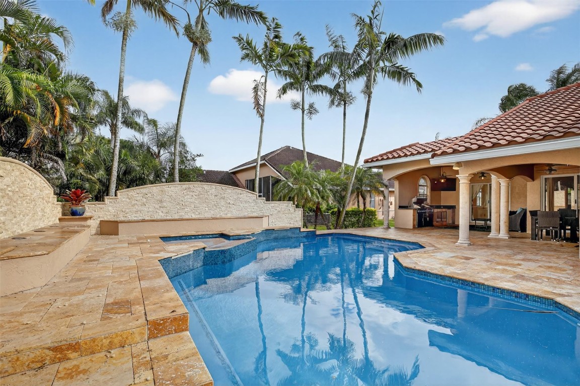 PLANTATION ACRES - Residential