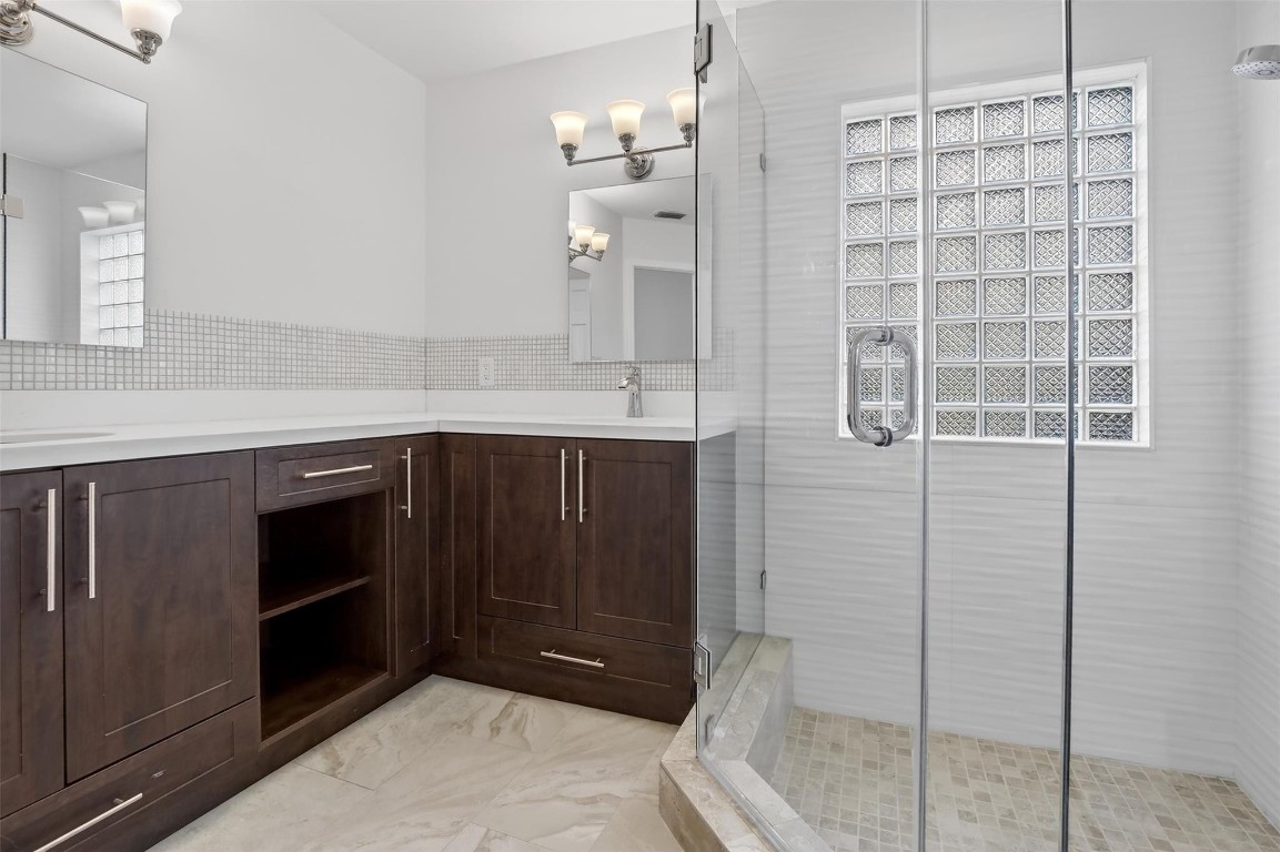 PLANTATION ACRES - Residential