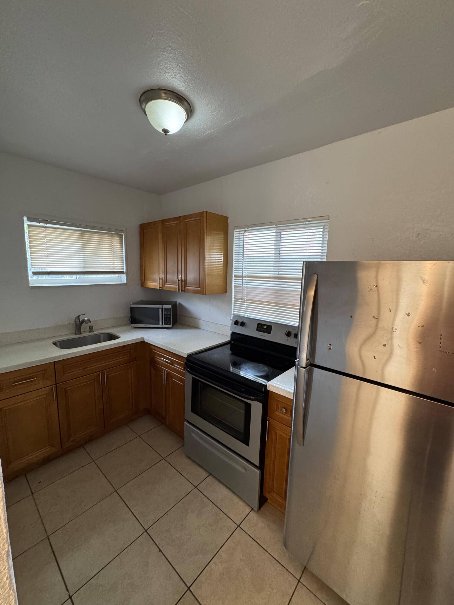 1960 SW 41ST Avenue 6A