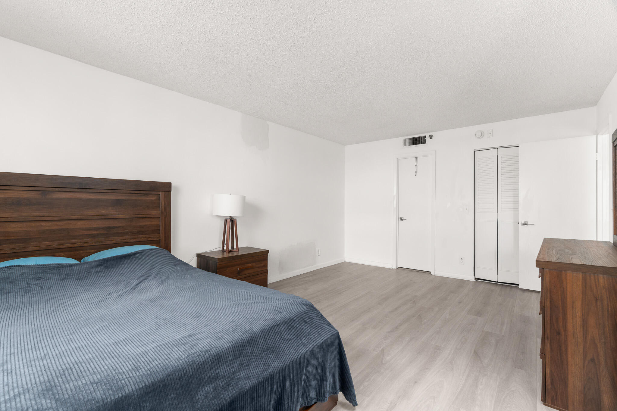 BOCA TEECA CONDO 10 - Residential