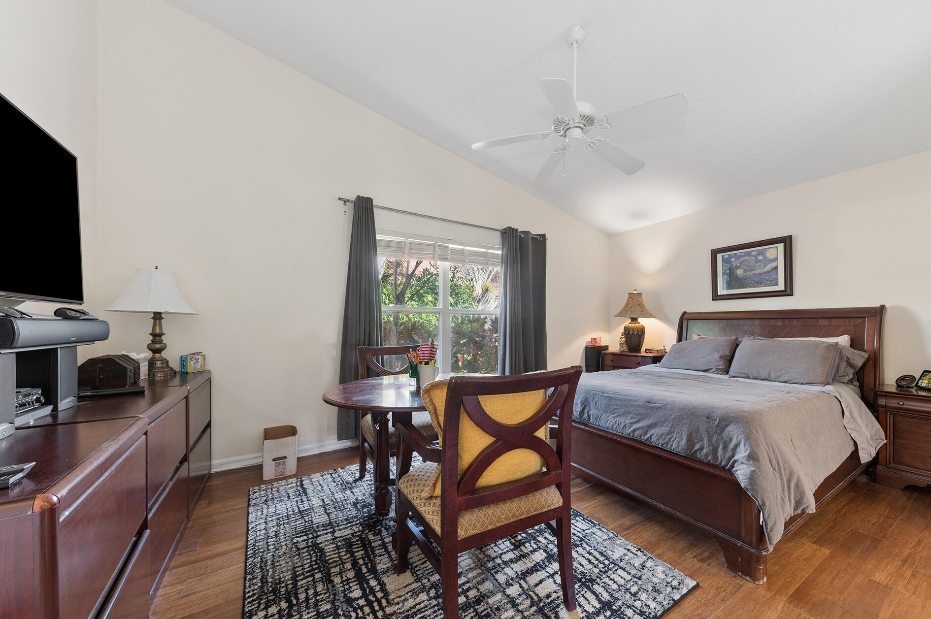 TUSCANY BAY - Residential