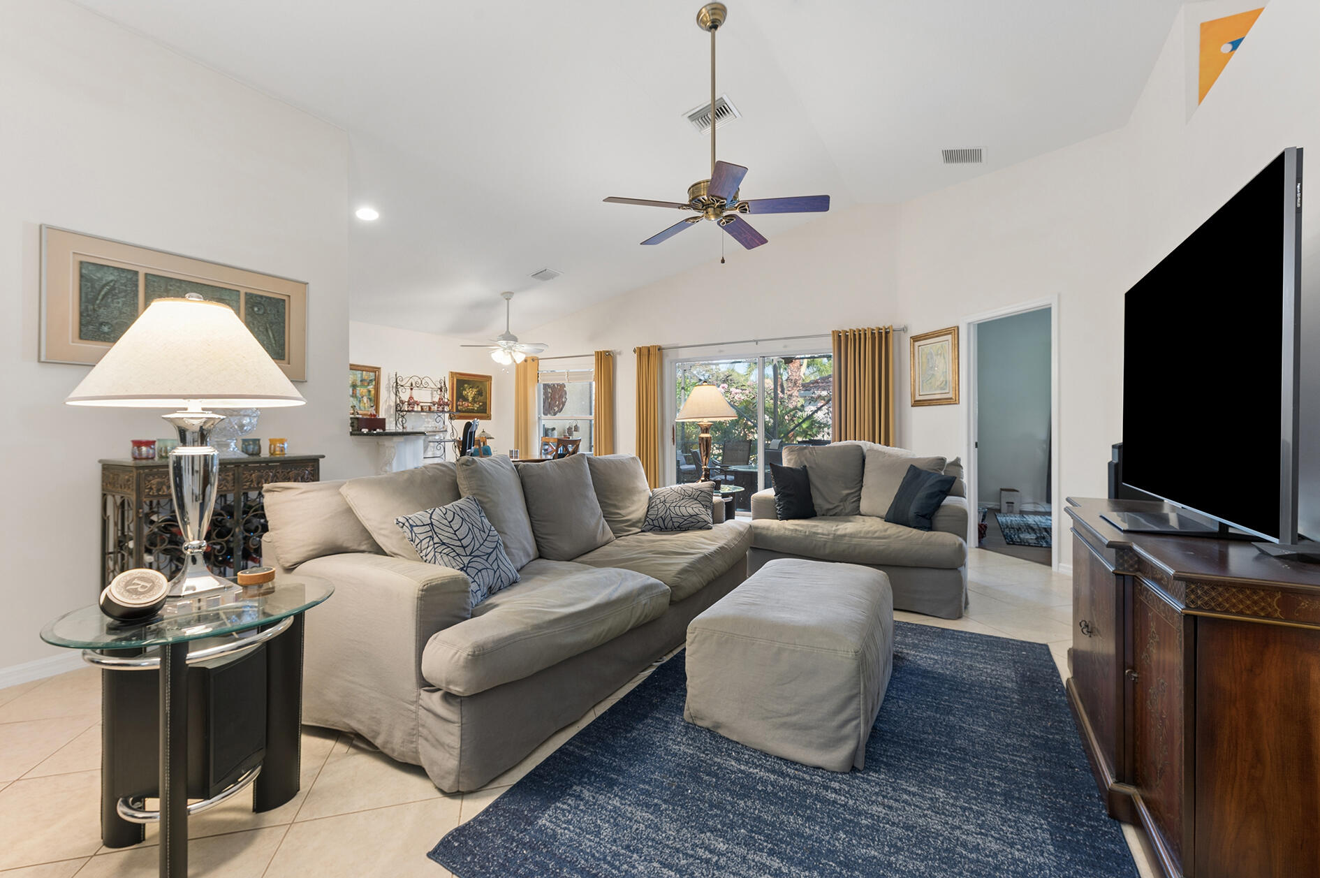 TUSCANY BAY - Residential