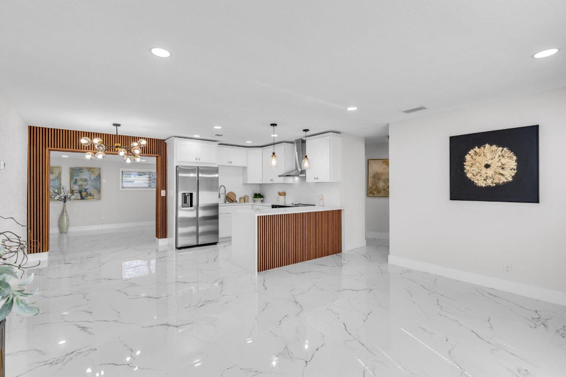 LAKE OSBORNE HEIGHTS - Residential