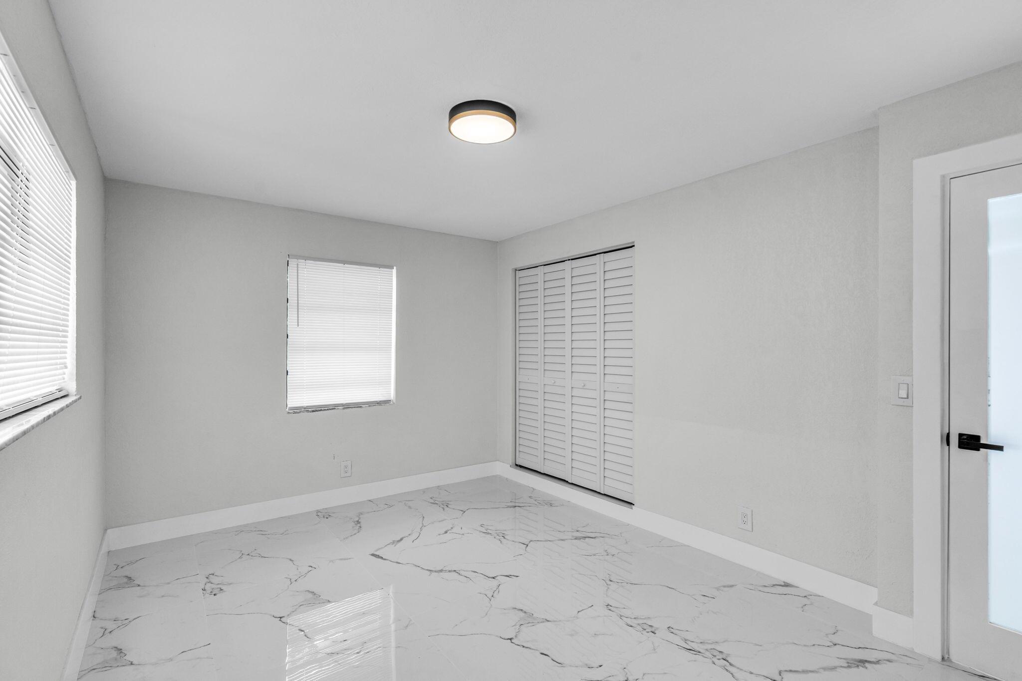 LAKE OSBORNE HEIGHTS - Residential