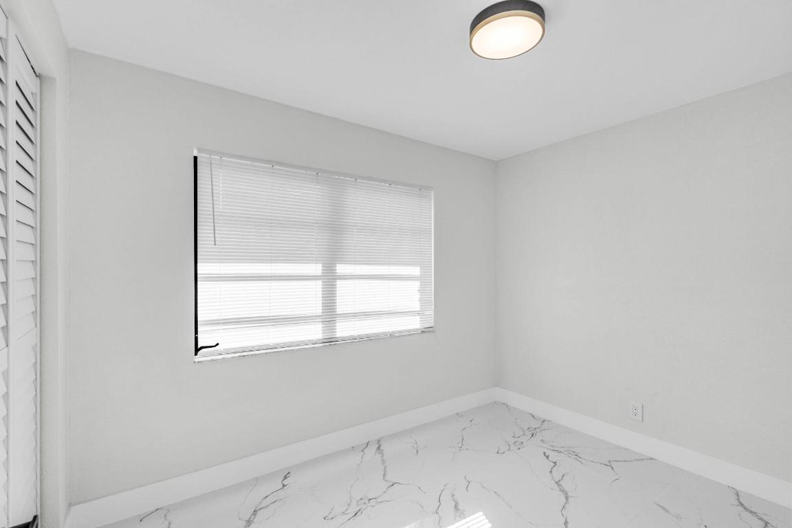 LAKE OSBORNE HEIGHTS - Residential