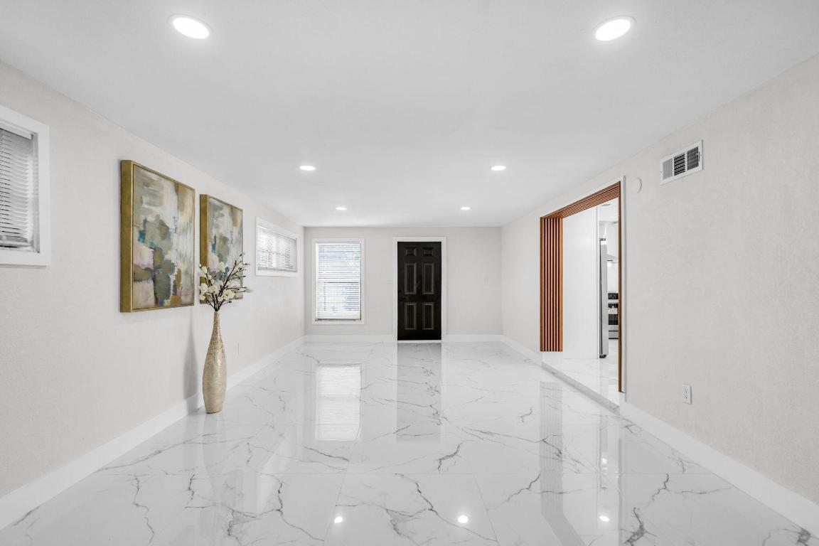 LAKE OSBORNE HEIGHTS - Residential