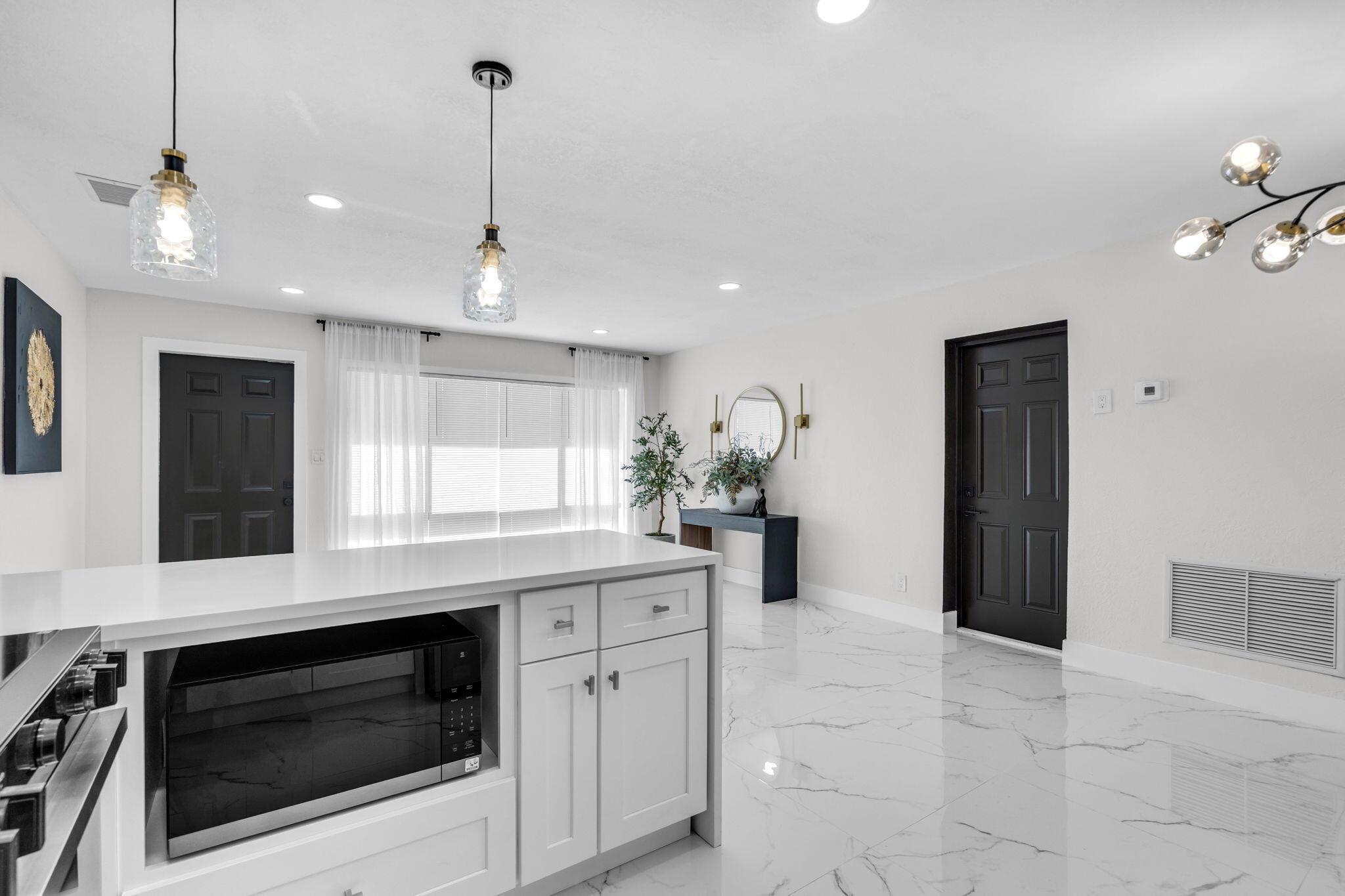 LAKE OSBORNE HEIGHTS - Residential