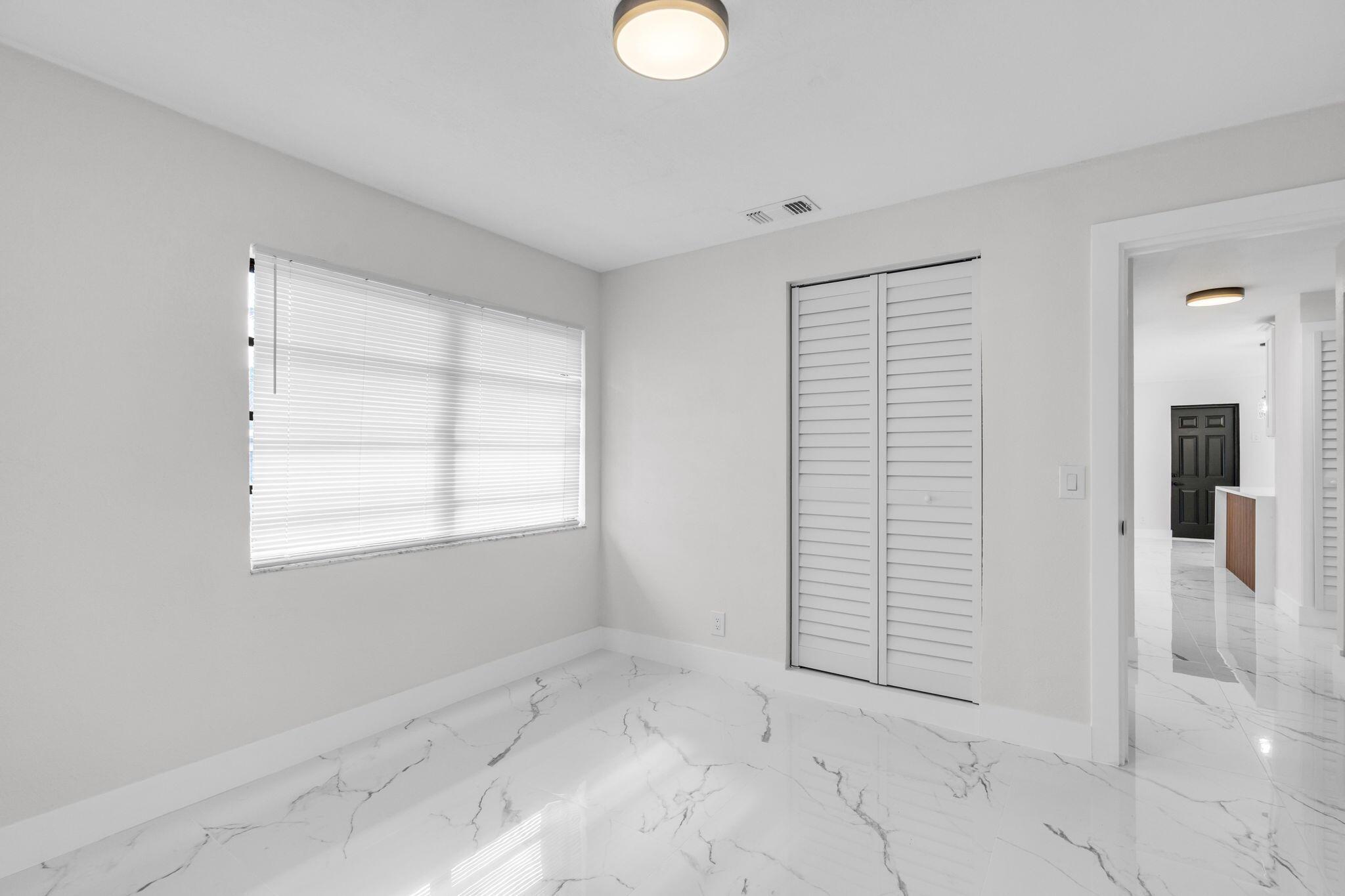 LAKE OSBORNE HEIGHTS - Residential