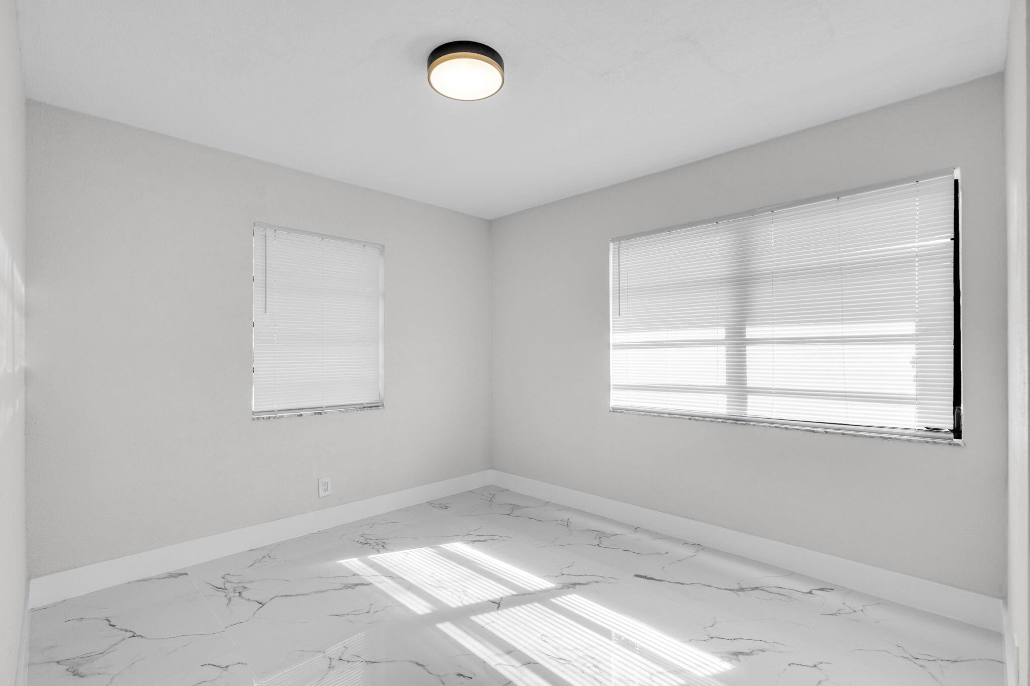 LAKE OSBORNE HEIGHTS - Residential