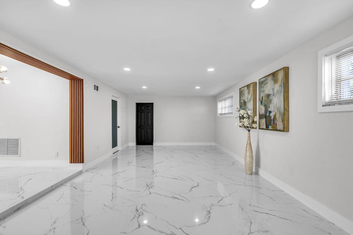 LAKE OSBORNE HEIGHTS - Residential