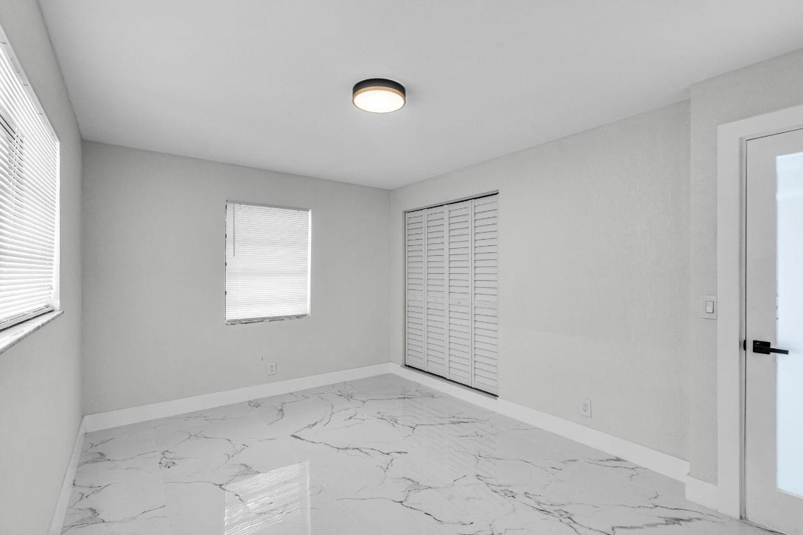 LAKE OSBORNE HEIGHTS - Residential