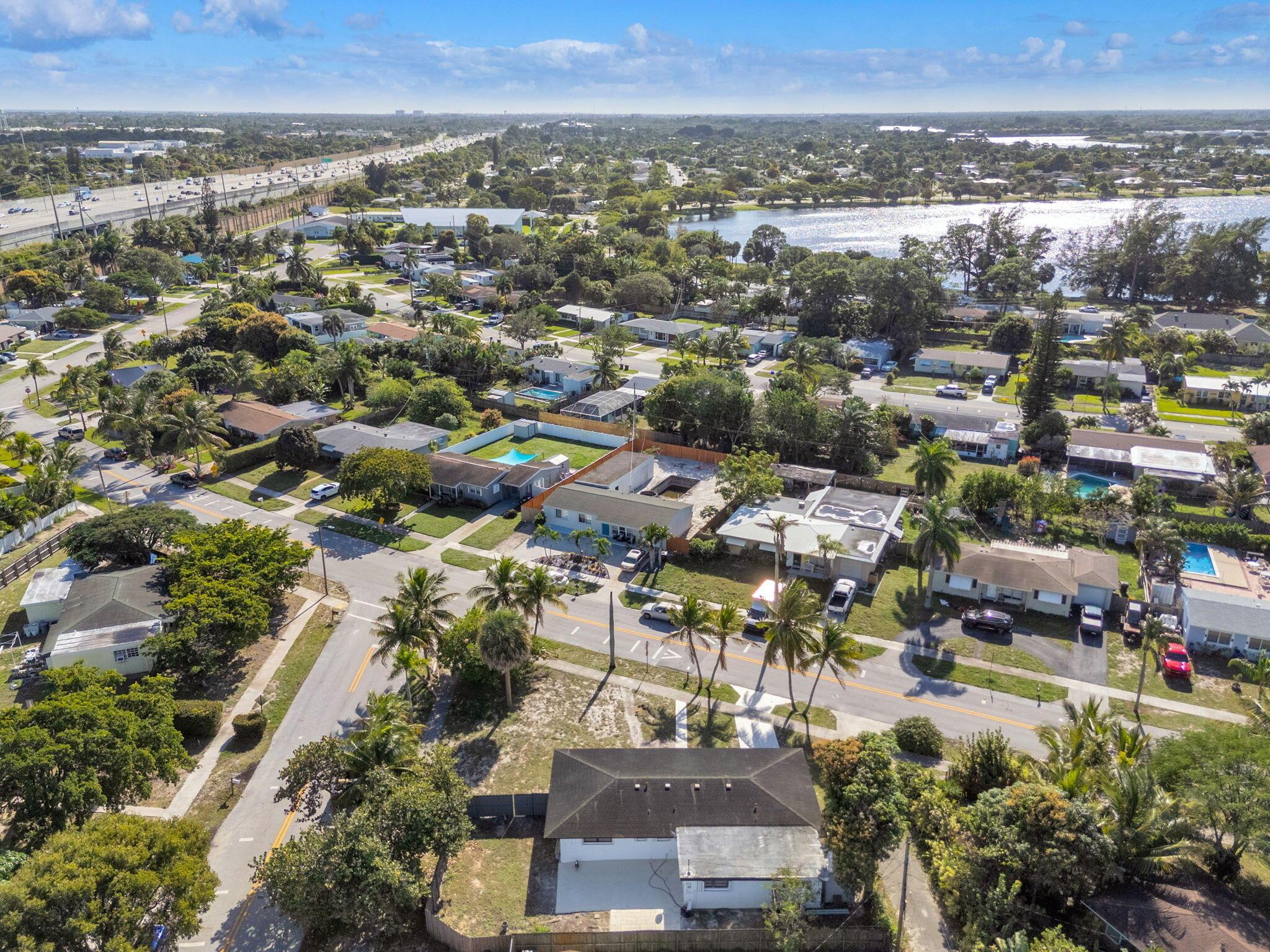 LAKE OSBORNE HEIGHTS - Residential