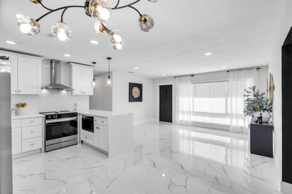 LAKE OSBORNE HEIGHTS - Residential