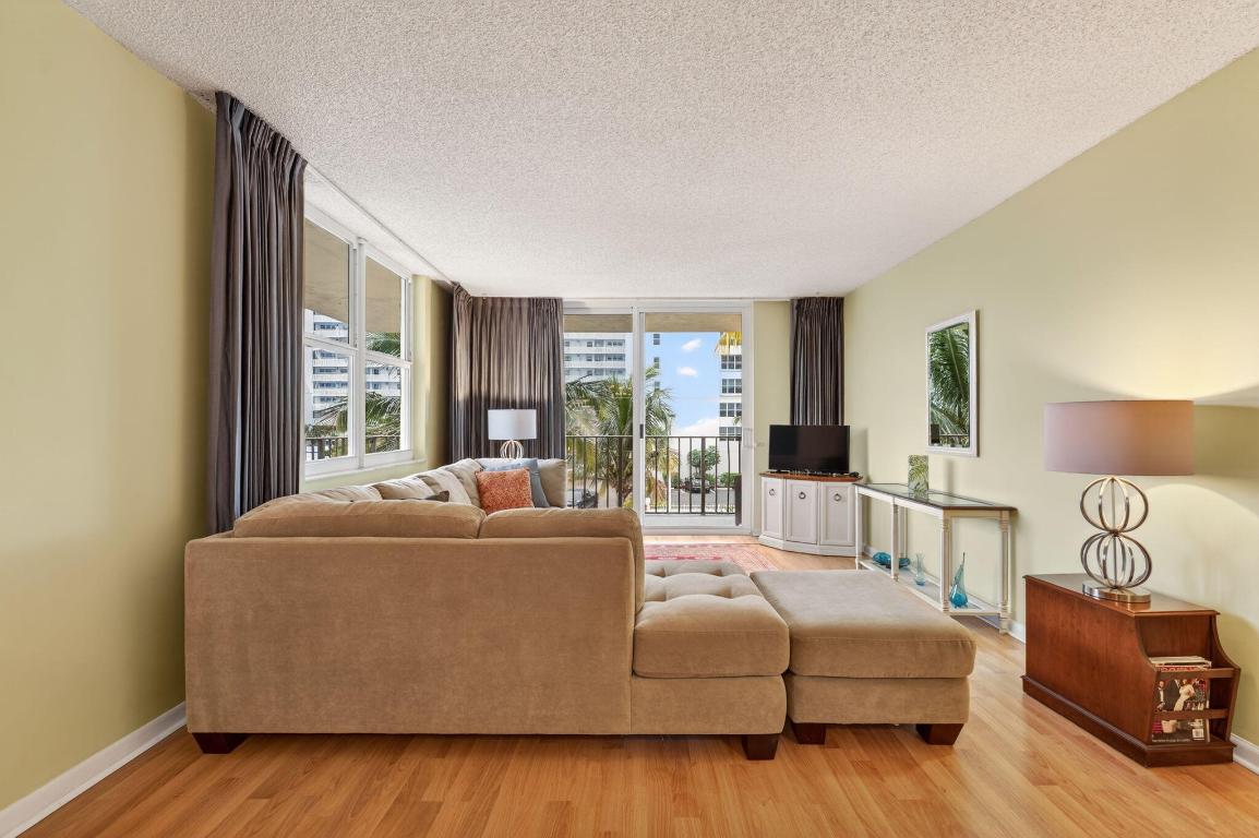 TRADEWINDS OF POMPANO CONDO - Residential