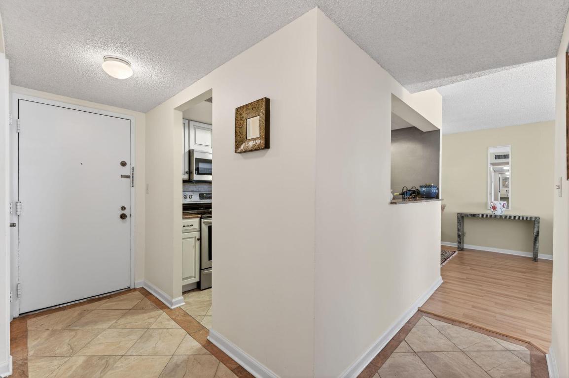TRADEWINDS OF POMPANO CONDO - Residential