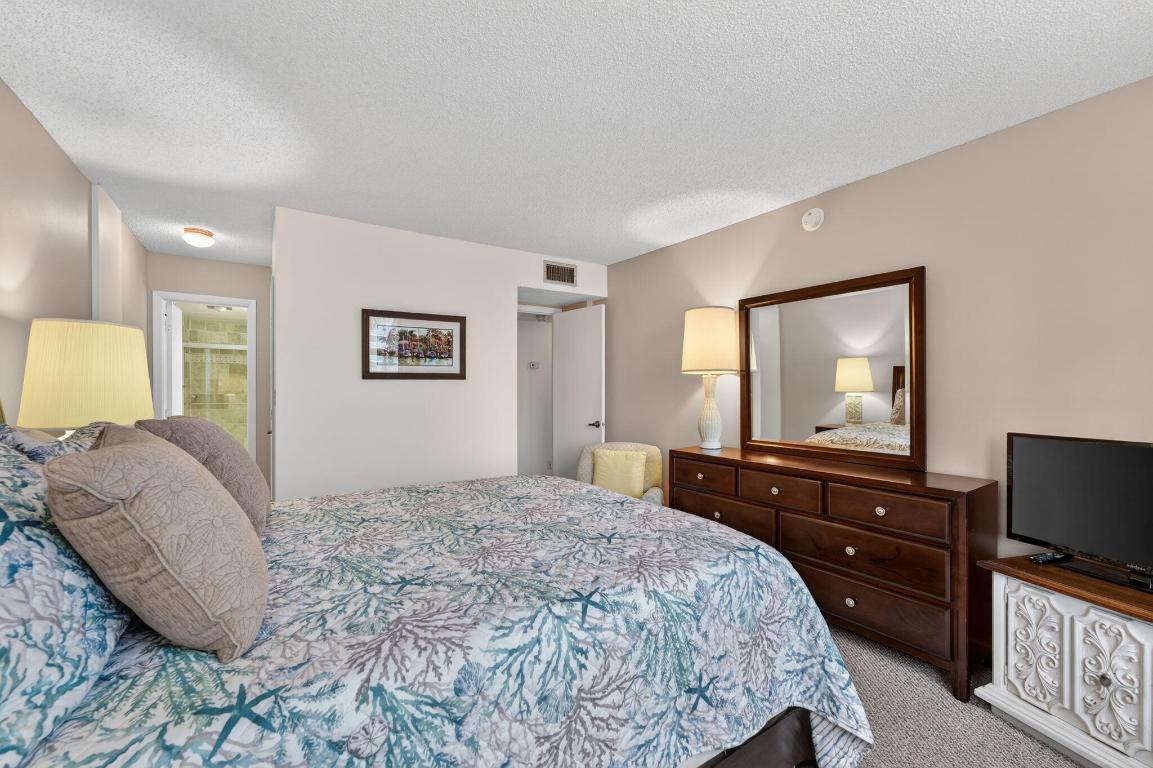 TRADEWINDS OF POMPANO CONDO - Residential